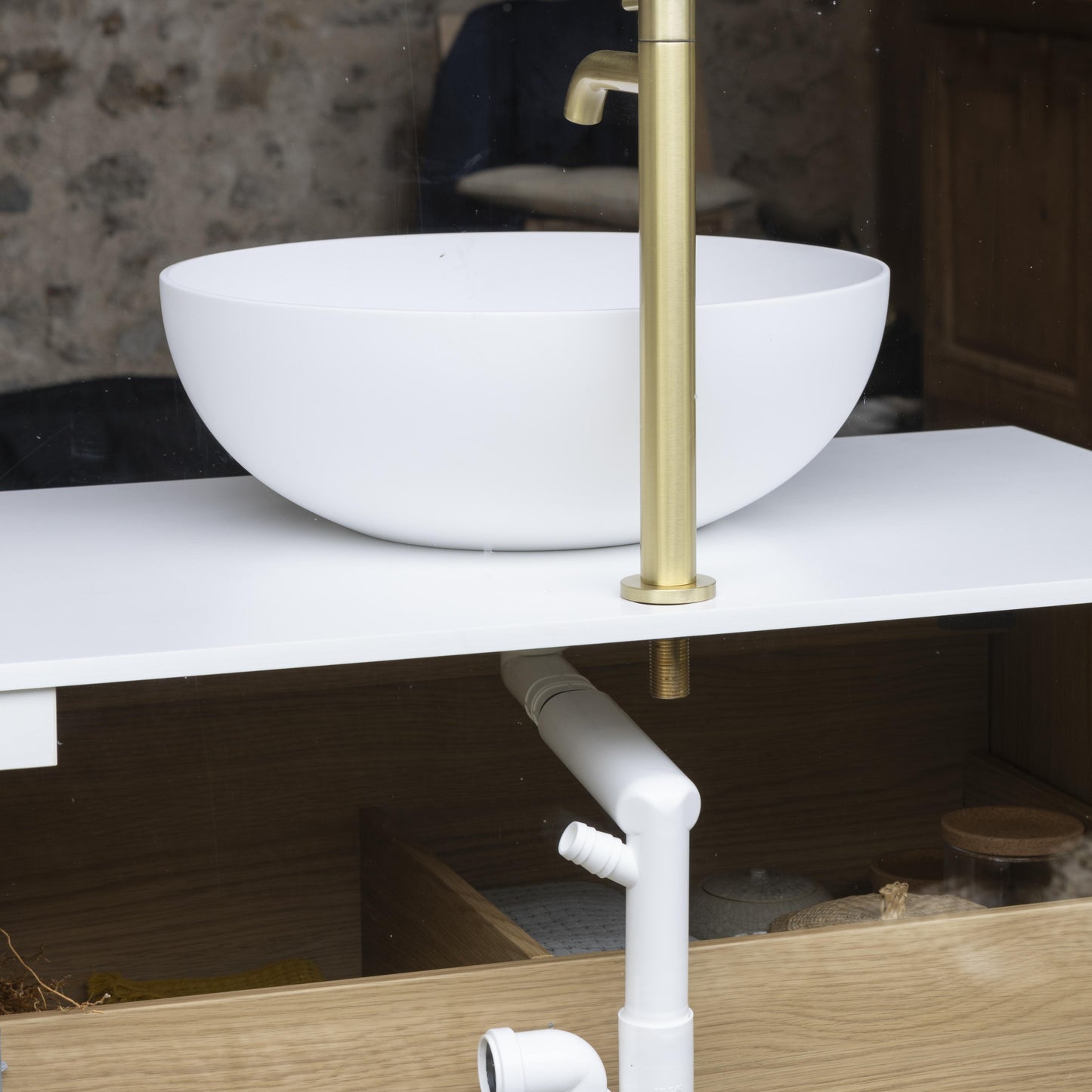 Jules, le plan avec vasque sphérique posée, en Solid Surface