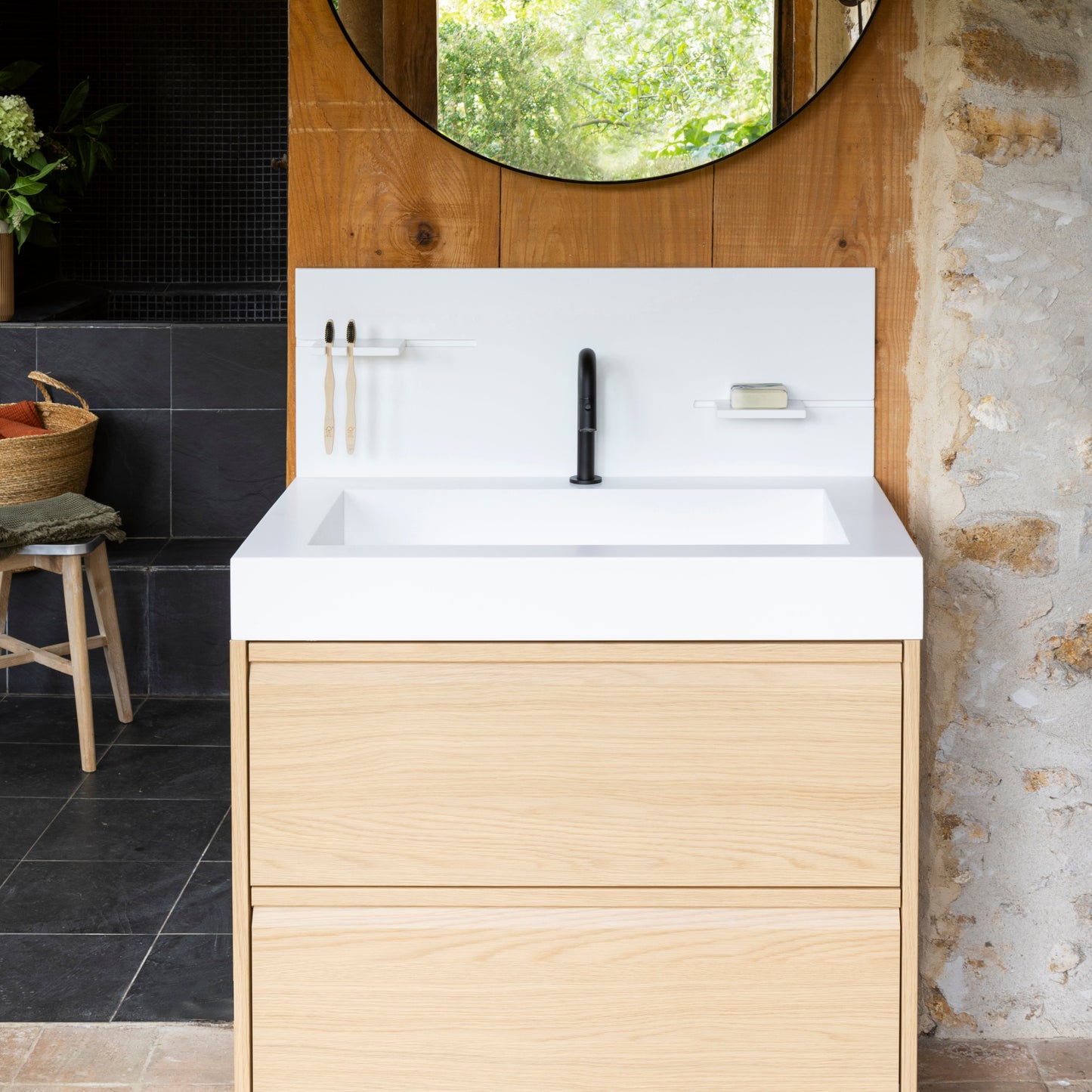 Marius, le plan vasque épuré en Solid Surface