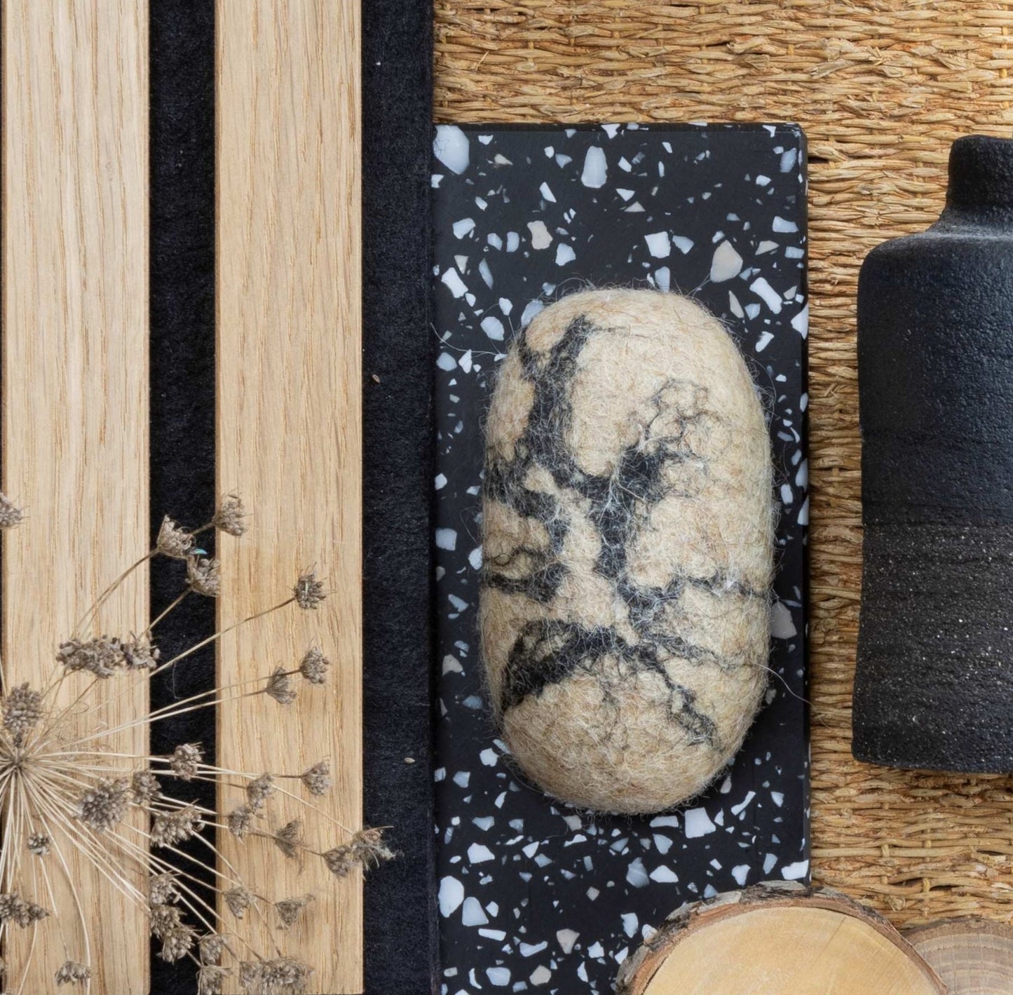 Echantillon Solid Surface Terrazzo Noir