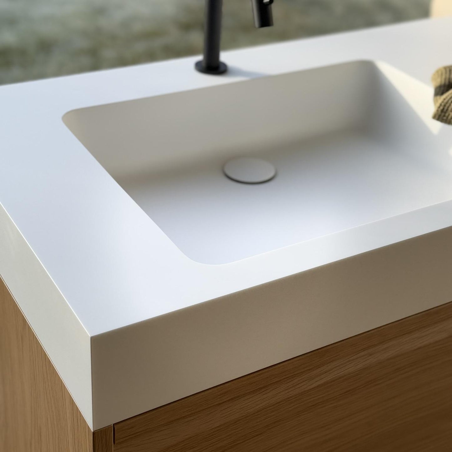 Léon, le plan avec vasque intégrée en Solid Surface